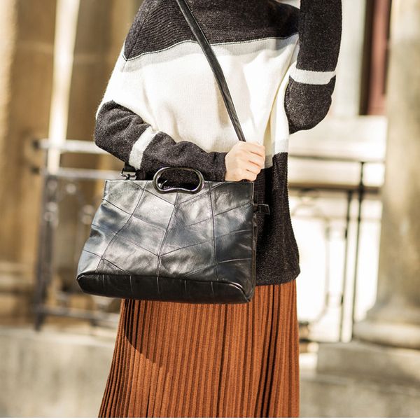 2020 new style shoulder bag metal handbag soft shoulder bag women's leather bags
2020 new style shoulder bag metal handbag soft shoulder bag women's leather bags