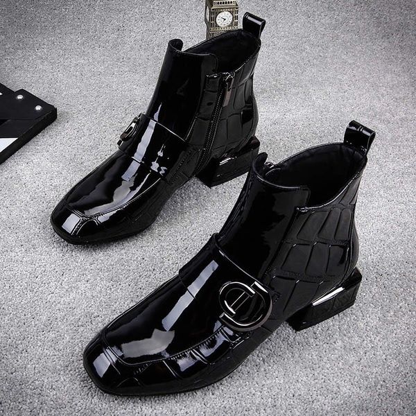 2020 autumn and winter new patent leather fashion boots flat square toe plus velvet to keep warm british style large size female, Black
2020 autumn and winter new patent leather fashion boots flat square toe plus velvet to keep warm british style large size female, Black