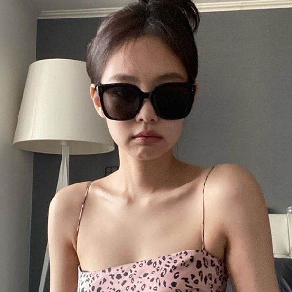 new 2020gm celebrity peum5 jennie for sun large internet same kuku women korean style fashionable sunglasses frame square slimming sun hxtb
new 2020gm celebrity peum5 jennie for sun large internet same kuku women korean style fashionable sunglasses frame square slimming sun hxtb
