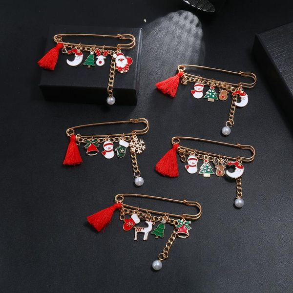 christmas decorations children's clothes scarf tools brooch pins accessories cute cartoon pin santa elk snowman buckle decor
christmas decorations children's clothes scarf tools brooch pins accessories cute cartoon pin santa elk snowman buckle decor
