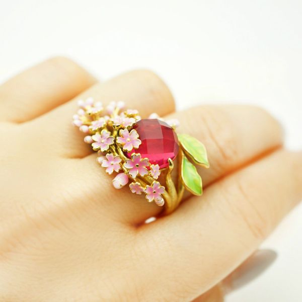 flower shaped pink purple crystal ring fashion cubic zirconia elegant engagement ring female wedding jewelry gift, Slivery;golden
flower shaped pink purple crystal ring fashion cubic zirconia elegant engagement ring female wedding jewelry gift, Slivery;golden