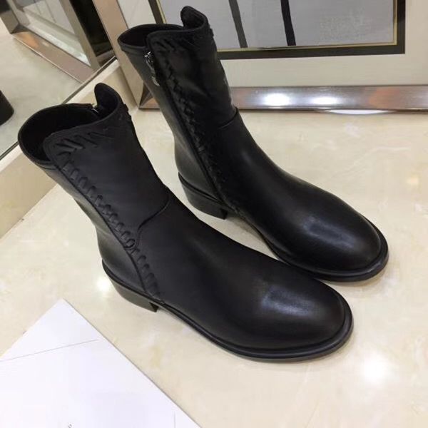 2020 spring and autumn women boots round toe genuine leather slip on short comfortable boots size 35-41, Black
2020 spring and autumn women boots round toe genuine leather slip on short comfortable boots size 35-41, Black