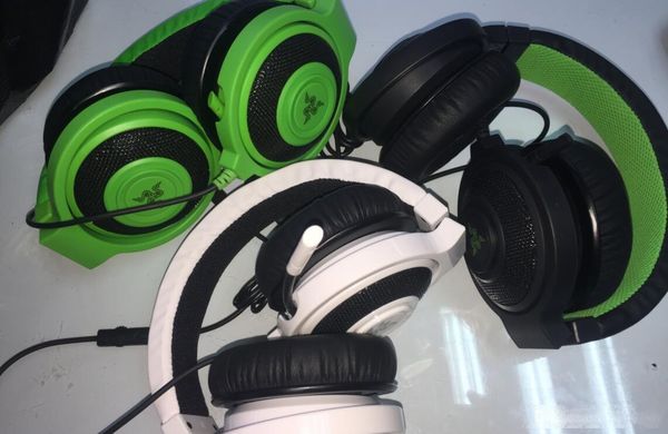new 3.5mm razer kraken pro gaming headset with wire control headphones in box for ios android system most popular high quality
new 3.5mm razer kraken pro gaming headset with wire control headphones in box for ios android system most popular high quality