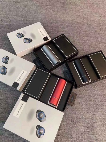 famous stylist wireless bluetooth ear budstws headphone designers earphones new style charging box headset 3 color available
famous stylist wireless bluetooth ear budstws headphone designers earphones new style charging box headset 3 color available