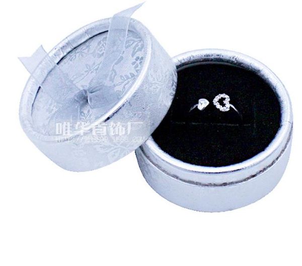 favor bag round jewelry boxes ring box earrings box 5.5x3.5cm christmas birthday party packing gift box, Black;white
favor bag round jewelry boxes ring box earrings box 5.5x3.5cm christmas birthday party packing gift box, Black;white