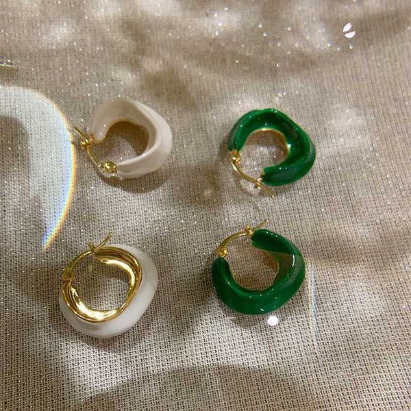 peri'sbox new hollow white green color enameled irregular earrings edged geometric earrings for women vintage hoop 2020, Golden;silver
peri'sbox new hollow white green color enameled irregular earrings edged geometric earrings for women vintage hoop 2020, Golden;silver
