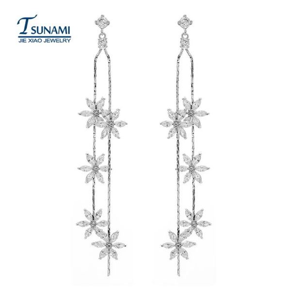 stud flower exaggerated zircon earrings suitable for women in all kinds of fashion jewelry er-159, Golden;silver
stud flower exaggerated zircon earrings suitable for women in all kinds of fashion jewelry er-159, Golden;silver