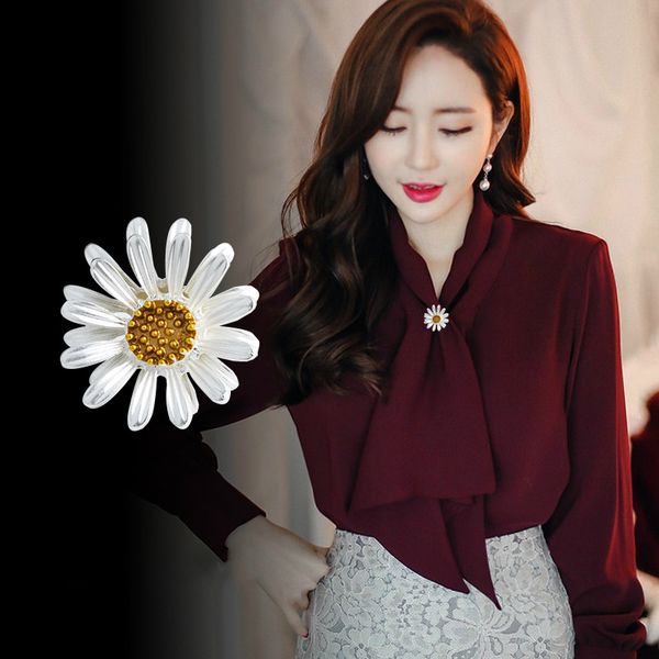 mini little daisy brooch flower corsage women's simple anti-exposure dress cardigan collar pin buckle clothing hat bag ornament, Gray
mini little daisy brooch flower corsage women's simple anti-exposure dress cardigan collar pin buckle clothing hat bag ornament, Gray