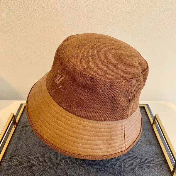 2020new style fisherman hat cap designer scarf bucket hat hat baseball cap women designer scarf silk designer head scarf 
2020new style fisherman hat cap designer scarf bucket hat hat baseball cap women designer scarf silk designer head scarf