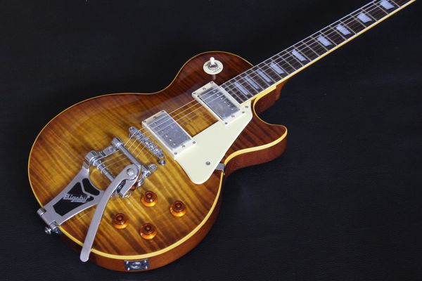 custom shop, jazz electric guitar,sunburst color tiger flame with chrome hardware gitaar,jazz guitarra.one piece neck and body
custom shop, jazz electric guitar,sunburst color tiger flame with chrome hardware gitaar,jazz guitarra.one piece neck and body