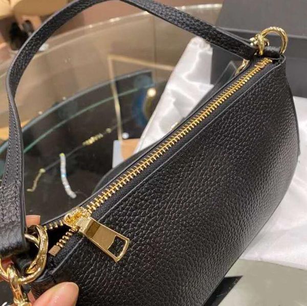 women handbag lady shoulder bags double shoulder strap crossbody underarm bag with box
women handbag lady shoulder bags double shoulder strap crossbody underarm bag with box