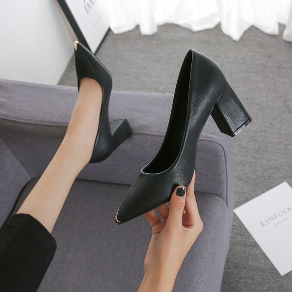 pumps women solid color shallow mouth comfortable high heels women pointed toe office lady metal decoration shoes, Black
pumps women solid color shallow mouth comfortable high heels women pointed toe office lady metal decoration shoes, Black