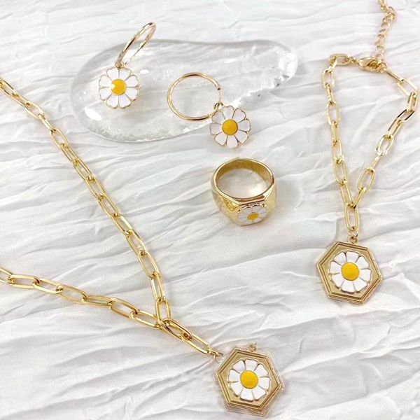 europe trendy white enamel flower pendant necklace for women fashion bijoux choker necklaces collares, Silver
europe trendy white enamel flower pendant necklace for women fashion bijoux choker necklaces collares, Silver