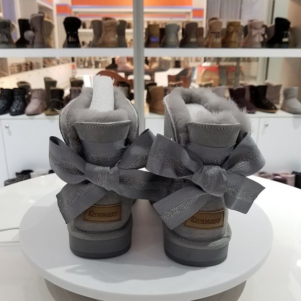 2020 australia style women 100% genuine leather and real fur boots winter women snow boots bows winter, Black
2020 australia style women 100% genuine leather and real fur boots winter women snow boots bows winter, Black
