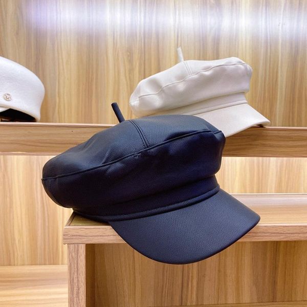 202009-yy faux leather pu solid stripe coating fashion leisure octagonal hat men women visors cap, Blue;gray
202009-yy faux leather pu solid stripe coating fashion leisure octagonal hat men women visors cap, Blue;gray