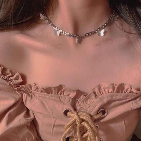 vintage goth multiple butterfly pendant thick chain short necklace for women bff punk aesthetic accessorie jewelry, Golden;silver
vintage goth multiple butterfly pendant thick chain short necklace for women bff punk aesthetic accessorie jewelry, Golden;silver