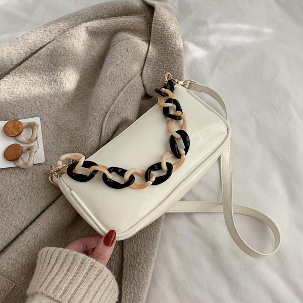 sequin patent leather women handbag baguette peculiar chain versatile leather underarm bag fashion messenger bags small shoulder
sequin patent leather women handbag baguette peculiar chain versatile leather underarm bag fashion messenger bags small shoulder