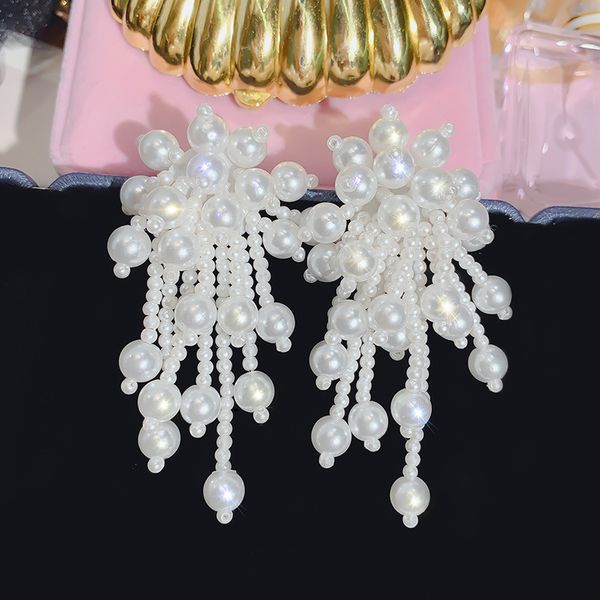 stud design fashion brand jewelry luxury pearl big flower earrings for women korean version of the gift 2021, Golden;silver
stud design fashion brand jewelry luxury pearl big flower earrings for women korean version of the gift 2021, Golden;silver