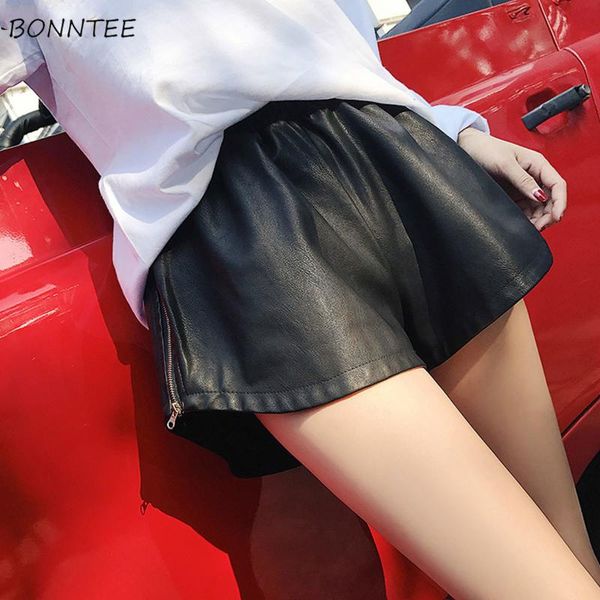 shorts women ulzzang streetwear female summer new pu high waist casual loose korean style students womens trousers chic 2020, White;black
shorts women ulzzang streetwear female summer new pu high waist casual loose korean style students womens trousers chic 2020, White;black