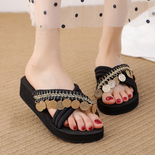slippers female summer wear 2020 summer new cross slope with thick bottom sandals and slippers fashion wild word drag, Black
slippers female summer wear 2020 summer new cross slope with thick bottom sandals and slippers fashion wild word drag, Black