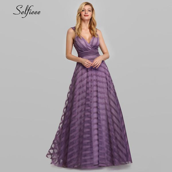 lavender maxi dresses a-line v-neck striped spaghetti straps elegant women dresses ladies long summer robe femme 2020, Black;gray
lavender maxi dresses a-line v-neck striped spaghetti straps elegant women dresses ladies long summer robe femme 2020, Black;gray
