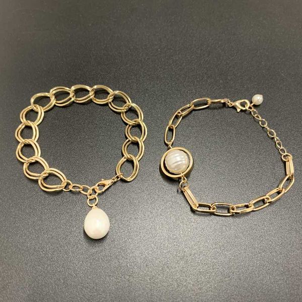 link, chain srcoi gold color double layer metal irregular pearls link bracelets 2021 fashion alloy bracelet for women girl party, Black
link, chain srcoi gold color double layer metal irregular pearls link bracelets 2021 fashion alloy bracelet for women girl party, Black