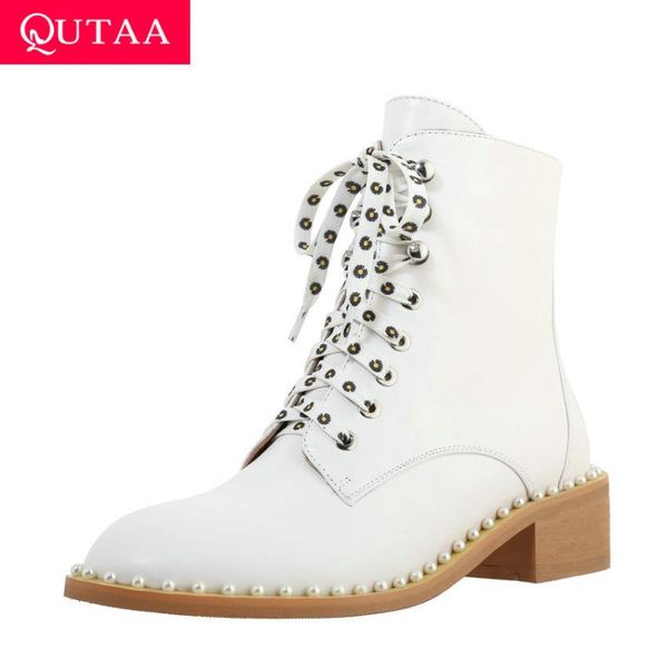 boots qutaa 2021 autumn winter round toe square heel women shoes cow patent leather ankle lace up zipper short size 34-43, Black
boots qutaa 2021 autumn winter round toe square heel women shoes cow patent leather ankle lace up zipper short size 34-43, Black