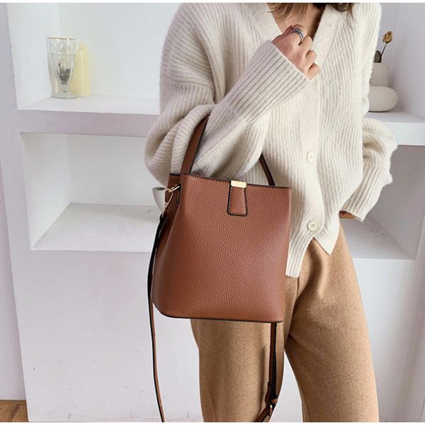 fashion stone buckets bag simple ladies handbag pu leatger cross body pack casual totes bag zipple shoulder messenger bags
fashion stone buckets bag simple ladies handbag pu leatger cross body pack casual totes bag zipple shoulder messenger bags