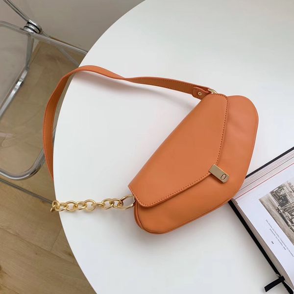 2020 new women triangle bag luxury ladies metal chain shoulder bag pu leather female small cover crossbody two straps layer
2020 new women triangle bag luxury ladies metal chain shoulder bag pu leather female small cover crossbody two straps layer