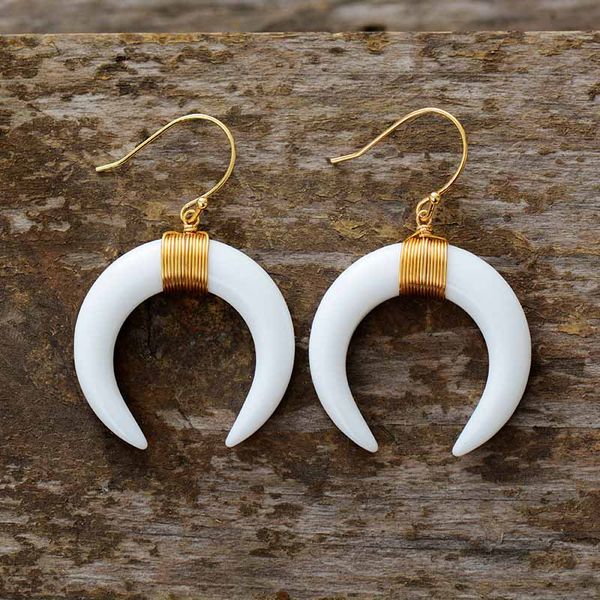 women fashion ox horn earrings high end natural shell black onyx crescent dangle oversize earring fashion jewelry dropshipping
women fashion ox horn earrings high end natural shell black onyx crescent dangle oversize earring fashion jewelry dropshipping