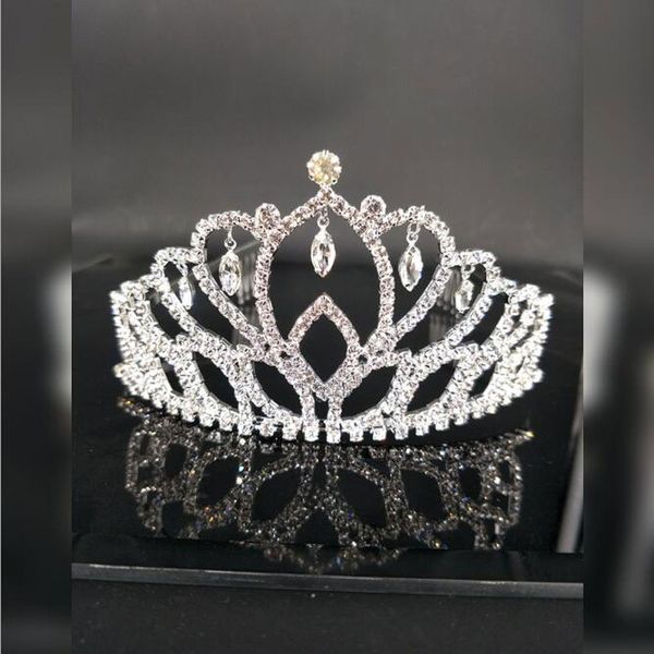 ataullah luxury rhinestone bridal tiara crown crystal diadem wedding hair tiaras accessories jewelry headpiece hw002, Golden;silver
ataullah luxury rhinestone bridal tiara crown crystal diadem wedding hair tiaras accessories jewelry headpiece hw002, Golden;silver