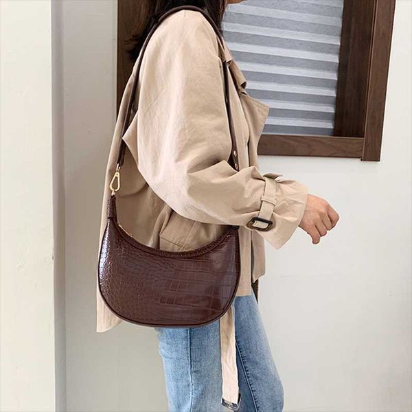 fashion women luxury shoulder bags crossbody messenger alligator leather dumpling shape girls handbags and purses half moon
fashion women luxury shoulder bags crossbody messenger alligator leather dumpling shape girls handbags and purses half moon