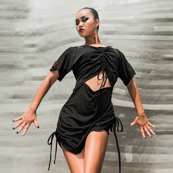 latin practice clothes women professional short-sleeved drawstring hollow samba dress wear on both sides soft black skirt, Black;red
latin practice clothes women professional short-sleeved drawstring hollow samba dress wear on both sides soft black skirt, Black;red