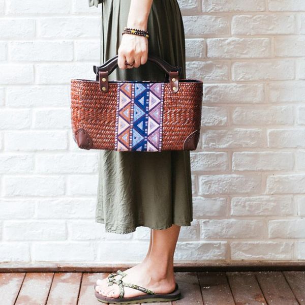the new thai version of the seaweed weaving package retro bag fashion ladies holiday beach package hand-woven bag hand
the new thai version of the seaweed weaving package retro bag fashion ladies holiday beach package hand-woven bag hand