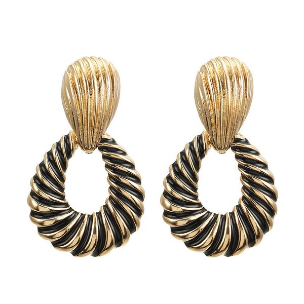 lisa eco-friendl zinc alloy stud fashion gold drop dangle jewelry earring vintage statement earring for women 2020, Golden;silver
lisa eco-friendl zinc alloy stud fashion gold drop dangle jewelry earring vintage statement earring for women 2020, Golden;silver