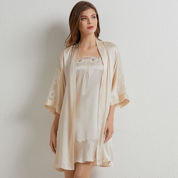 2020 new twinset robe suit 100% bride bridesmaid wedding bathorbe lace trim kimono bath gown casual loose sleepwear set, Black;red
2020 new twinset robe suit 100% bride bridesmaid wedding bathorbe lace trim kimono bath gown casual loose sleepwear set, Black;red