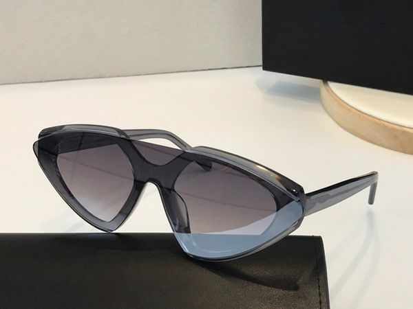 526 deisnger sunglasses fashion women popular full triangle frame uv400 lens summer style frame black color come with case
526 deisnger sunglasses fashion women popular full triangle frame uv400 lens summer style frame black color come with case