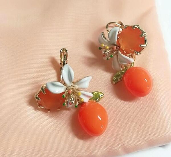 wholesale provence oranges flower series enamel glaze elegant fresh white flower88, Golden;silver
wholesale provence oranges flower series enamel glaze elegant fresh white flower88, Golden;silver