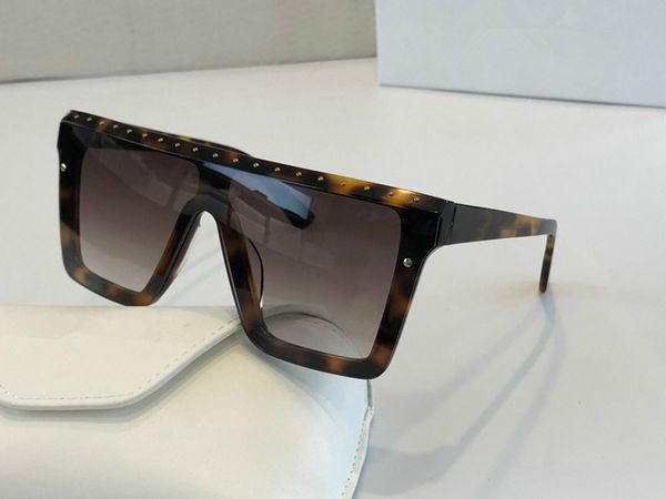 new 3201 popular sunglasses fashion cat eye frame sun glasses set with diamonds and rivets design eyewear come with case uv400 3201
new 3201 popular sunglasses fashion cat eye frame sun glasses set with diamonds and rivets design eyewear come with case uv400 3201