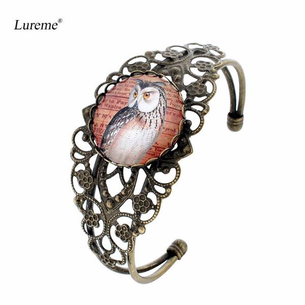 bangle lureme vintage bronze glass time gem series hallow flower open bracelet for women (bl003419), Black
bangle lureme vintage bronze glass time gem series hallow flower open bracelet for women (bl003419), Black