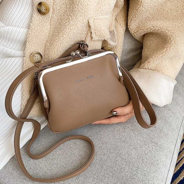 lock designer ladies handbags pu leather clutches women crossbody bags fashion famous small female shoulder bag
lock designer ladies handbags pu leather clutches women crossbody bags fashion famous small female shoulder bag