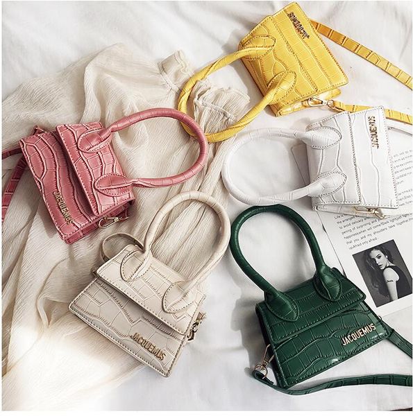 Jacquemus Mini Letter Crossbody Bags For Women 2020 Retro Stone Pattern Solid Color Shoulder Bag PU Leather Ladies Handbags Tote
Jacquemus Mini Letter Crossbody Bags For Women 2020 Retro Stone Pattern Solid Color Shoulder Bag PU Leather Ladies Handbags Tote