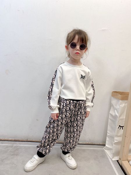 kids designer outfits children fall clothing sets boys autumn suit girls leisure sports suit long sleeve + letter trousers s500, White
kids designer outfits children fall clothing sets boys autumn suit girls leisure sports suit long sleeve + letter trousers s500, White