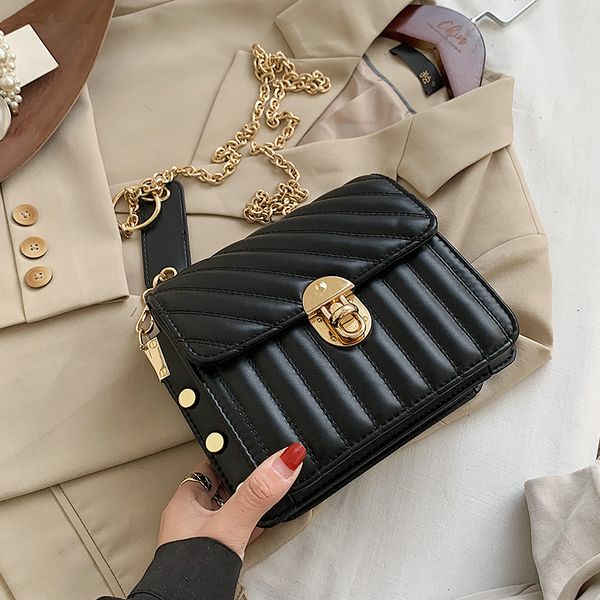 unique design fashion retro square bag rhombic rivet bag & elegant shoulder messenger width 21cm height 16cm
unique design fashion retro square bag rhombic rivet bag & elegant shoulder messenger width 21cm height 16cm