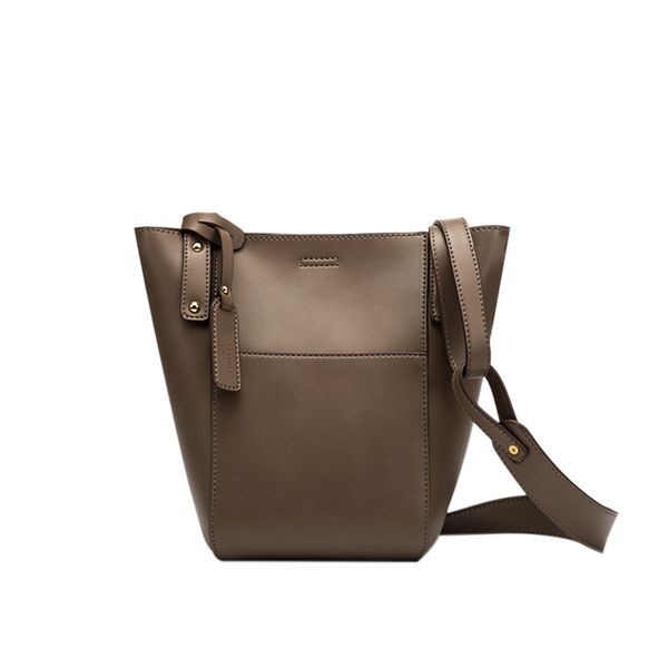 luxurys designers bags bucket bag female 2020 new style large all-match large capacity tote handbag shoulder messenger bag
luxurys designers bags bucket bag female 2020 new style large all-match large capacity tote handbag shoulder messenger bag