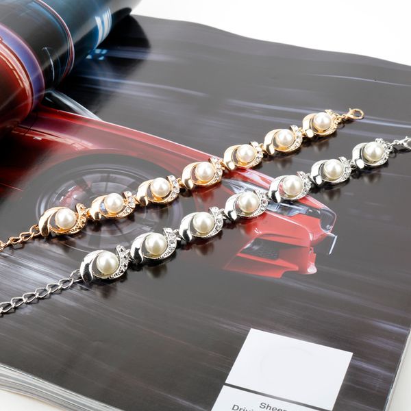 hanchang fashion bracelet rhinestones imitation pearls twisting bracelets for woman luxurious infinity jewelry hand11, Golden;silver
hanchang fashion bracelet rhinestones imitation pearls twisting bracelets for woman luxurious infinity jewelry hand11, Golden;silver