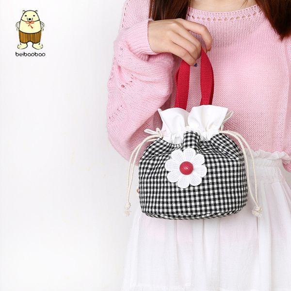 three-color patch new fashion plaid drawstring pocket handbag woman fresh flower small lunch bag female cute makeup bucket bag
three-color patch new fashion plaid drawstring pocket handbag woman fresh flower small lunch bag female cute makeup bucket bag