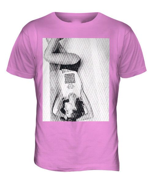 мода модель в ванной mens t-shirt tee top подарков шаблон черный и белый высокое качество tee shirt
мода модель в ванной mens t-shirt tee top подарков шаблон черный и белый высокое качество tee shirt