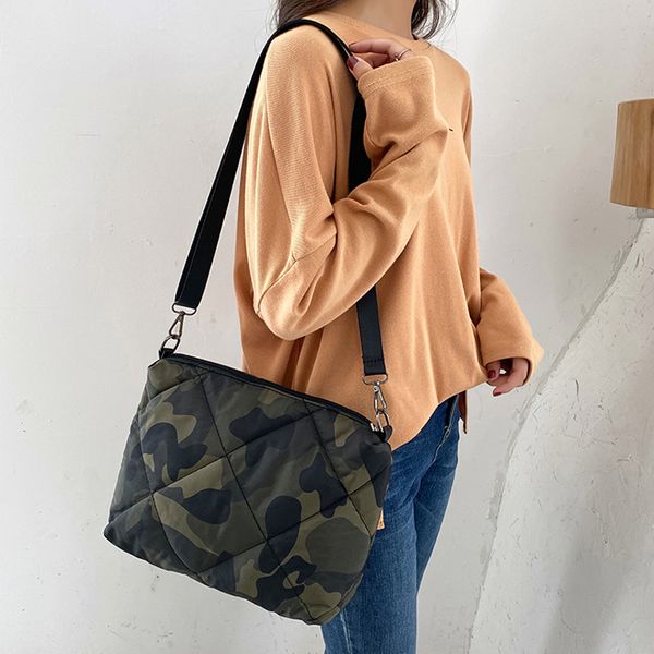2021pre-sale women's shoulder bag hobo winter handbag designer black/camouflage/leopard women bag soft large drop shipping
2021pre-sale women's shoulder bag hobo winter handbag designer black/camouflage/leopard women bag soft large drop shipping