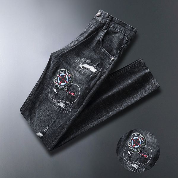 denim trousers men's embroidered hole-breaking fashion brand slim-fit youth autumn and winter dark gray straight stretch leggings, Blue
denim trousers men's embroidered hole-breaking fashion brand slim-fit youth autumn and winter dark gray straight stretch leggings, Blue